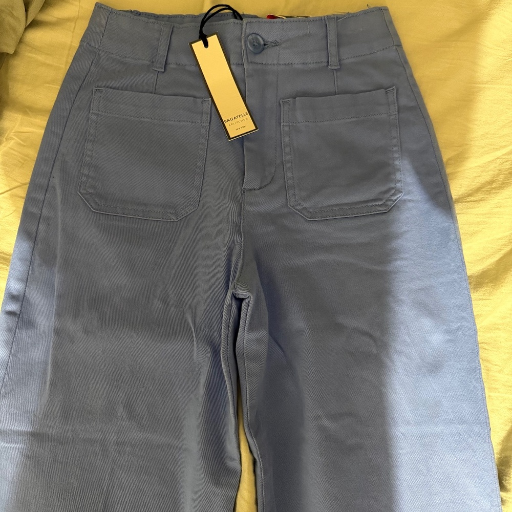 Bagatelle wide leg blue pants. Cropped leg.